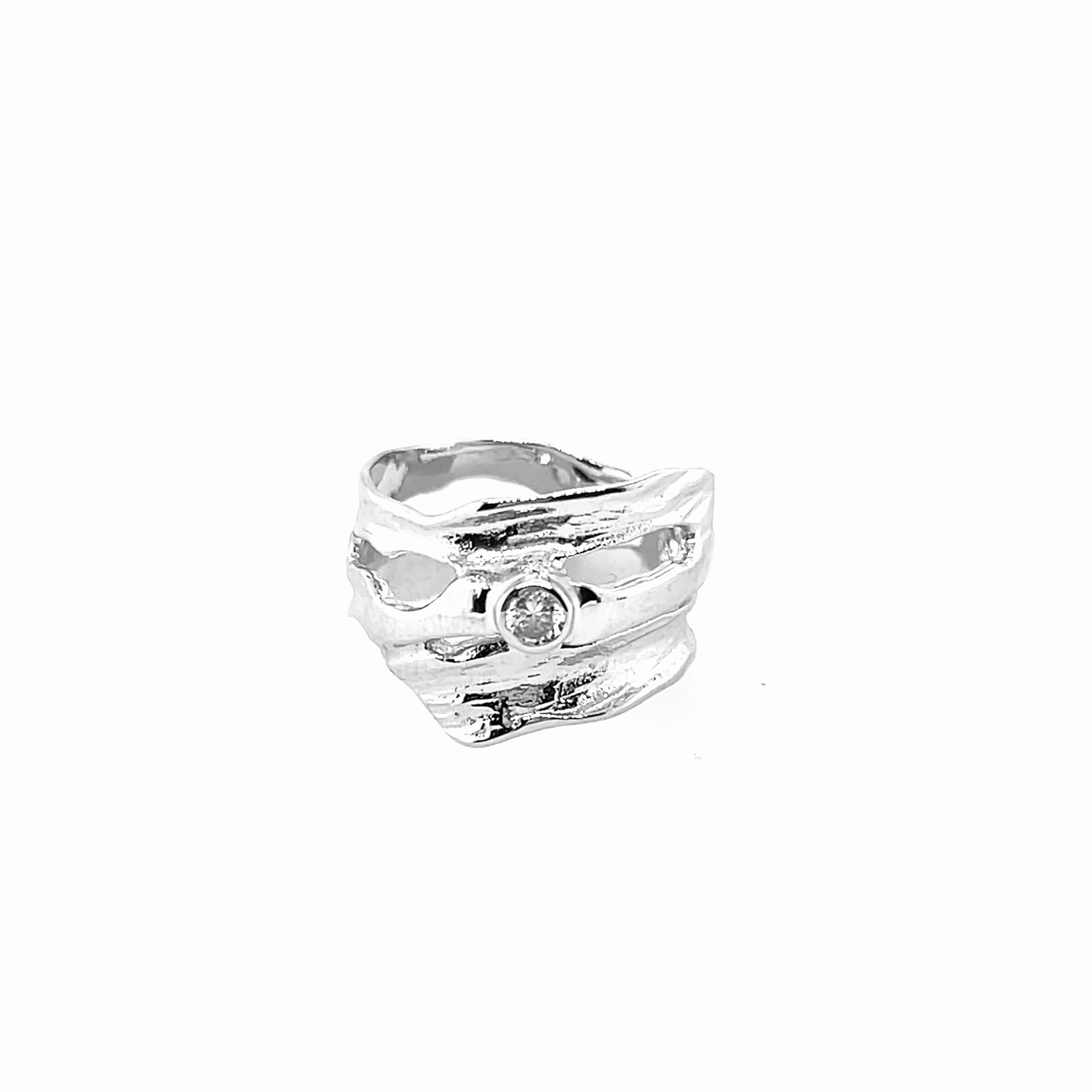 Silver ring with zirconia stone