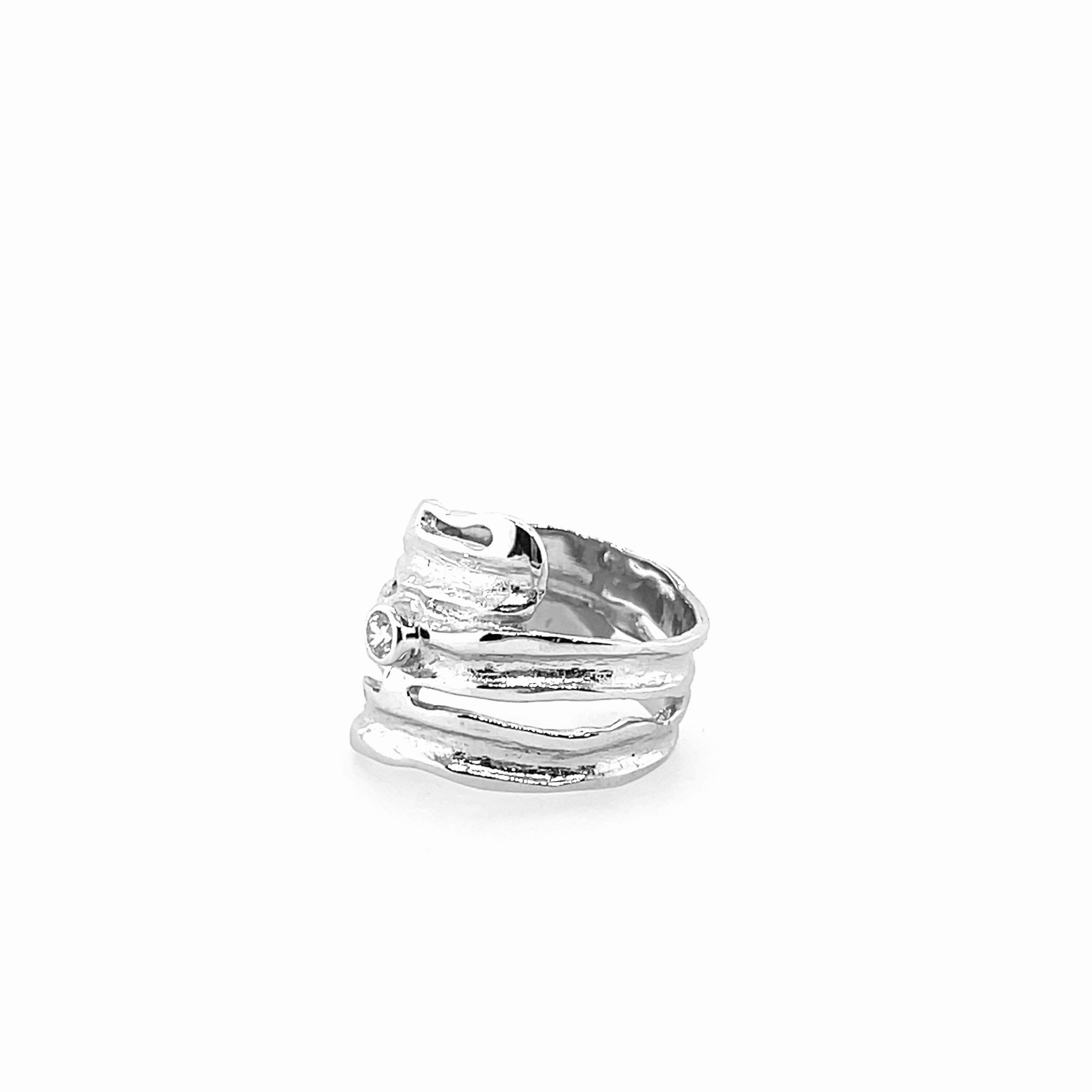 Silver ring with zirconia stone