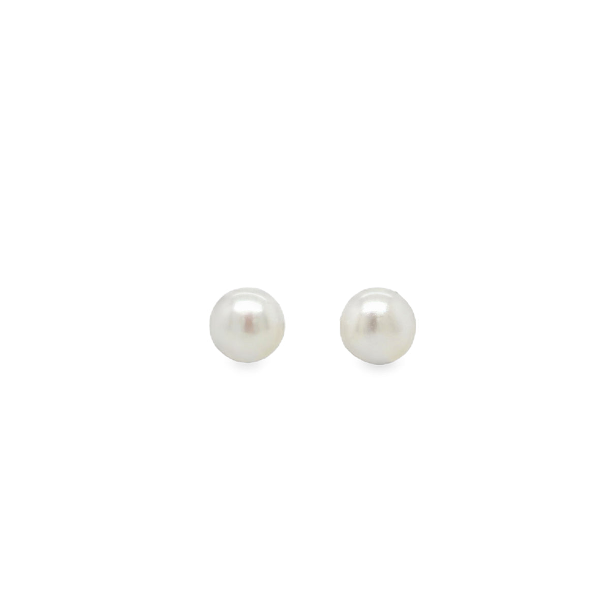 Pearl earrings - studs