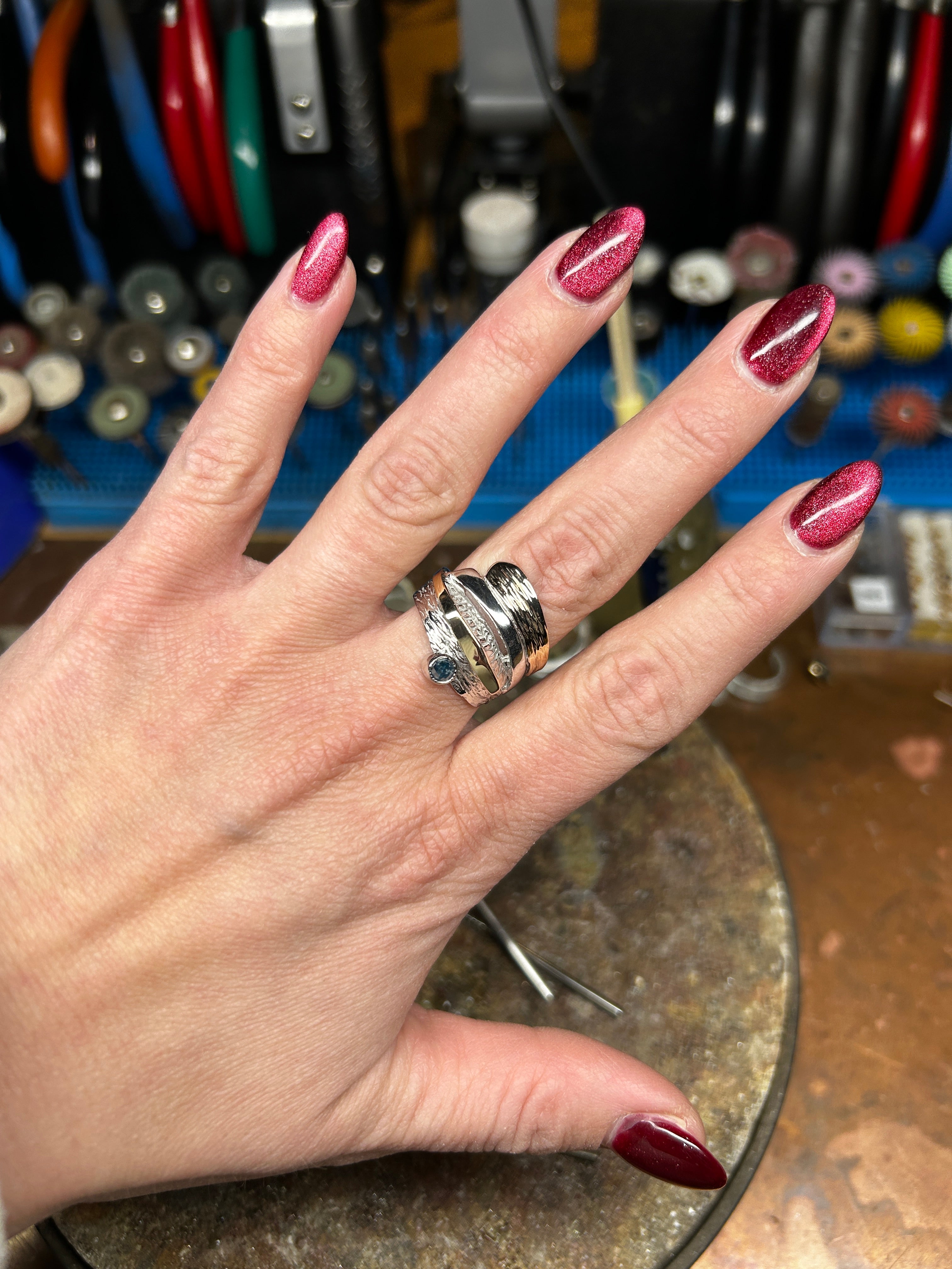 Hringur - silfur og 14kt gull - blandslípaður demantur