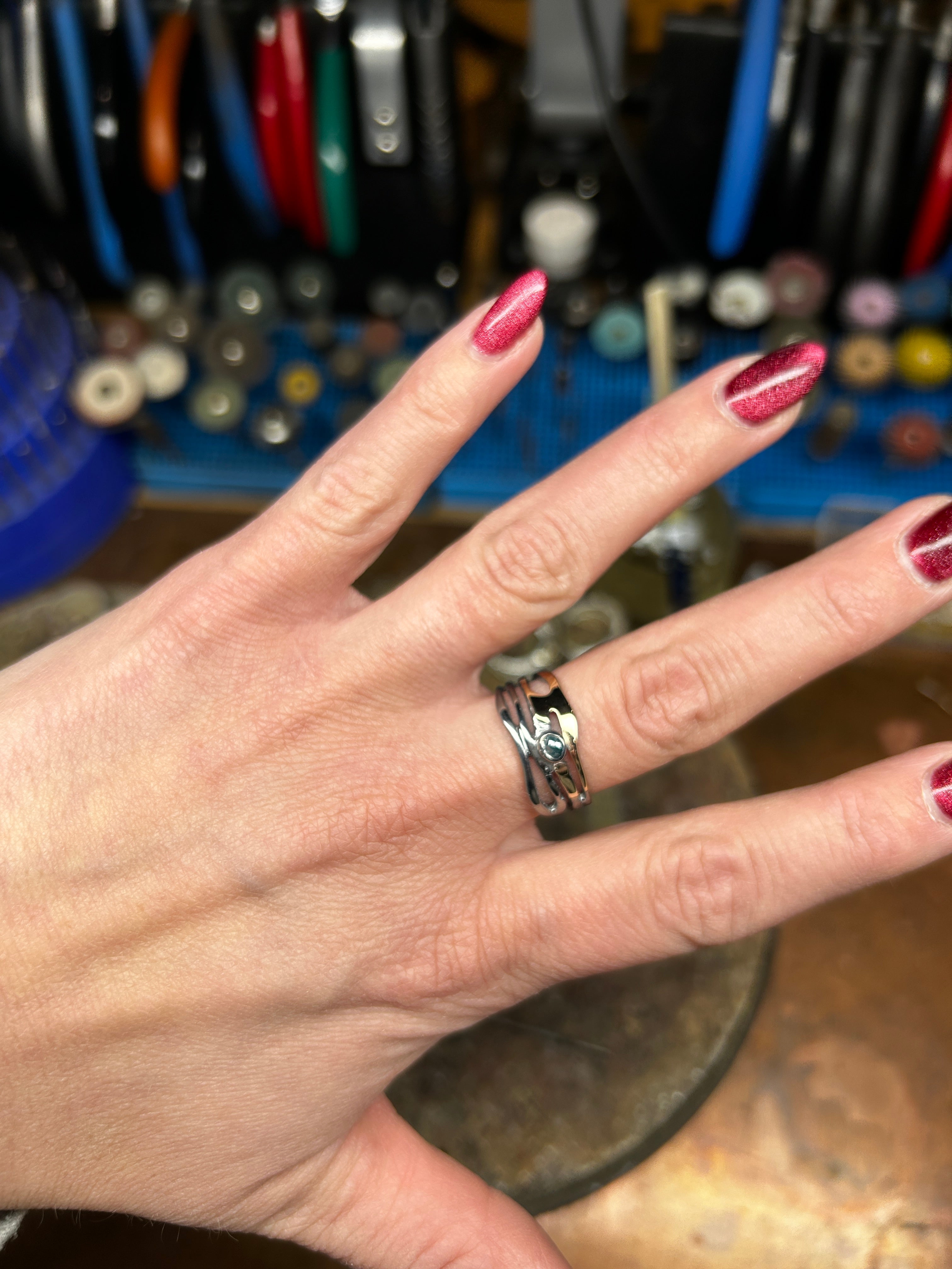 Hringur - silfur og 14kt gull - blandslípaður demantur