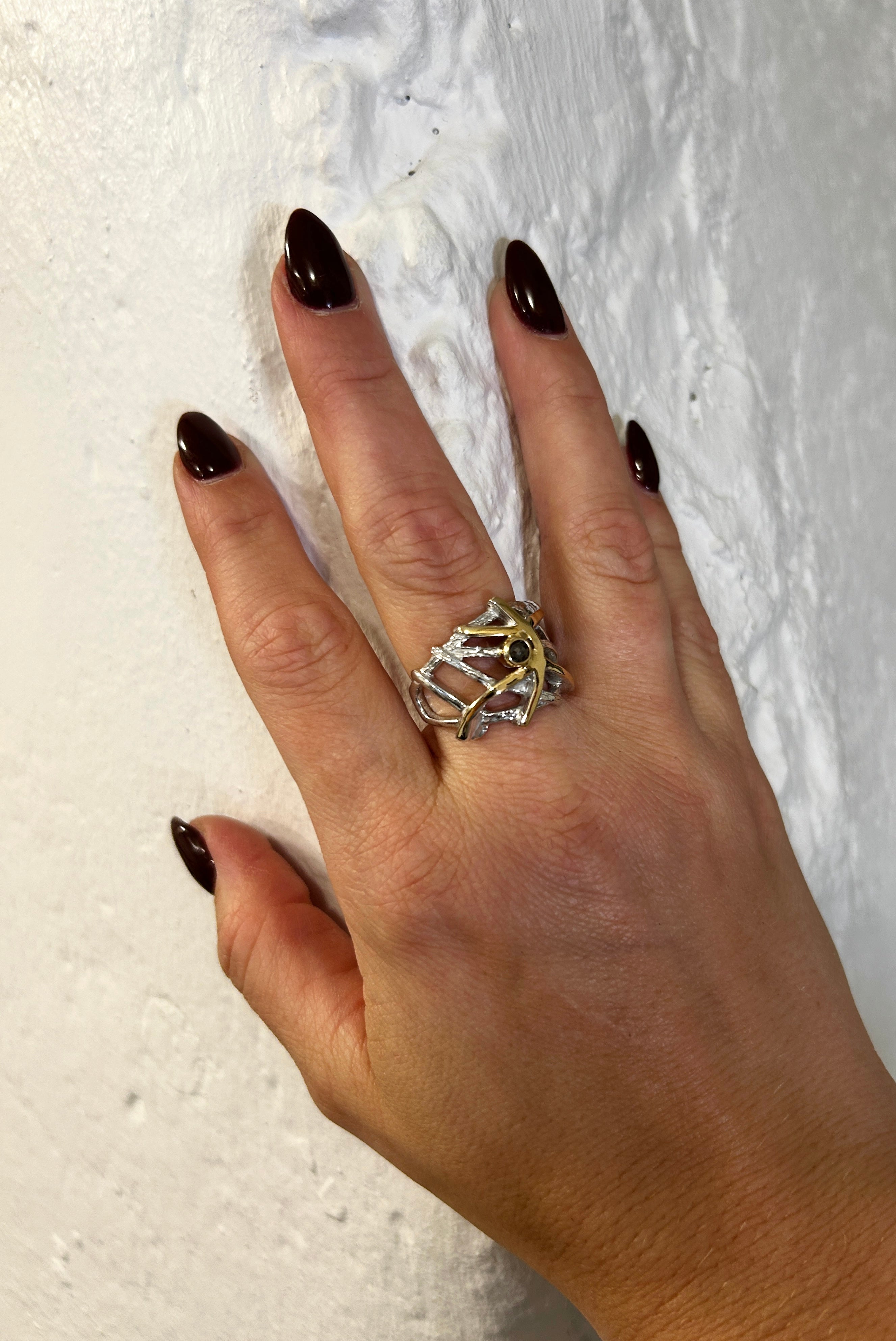 Hringur - silfur og 14kt gull - blandslípaður demantur